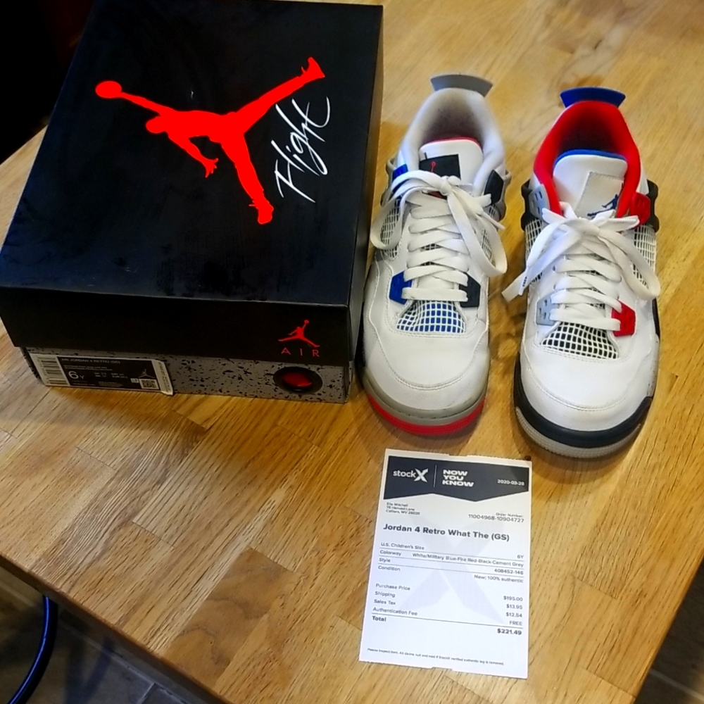 AIR JORDAN 4 RETRO SHOES